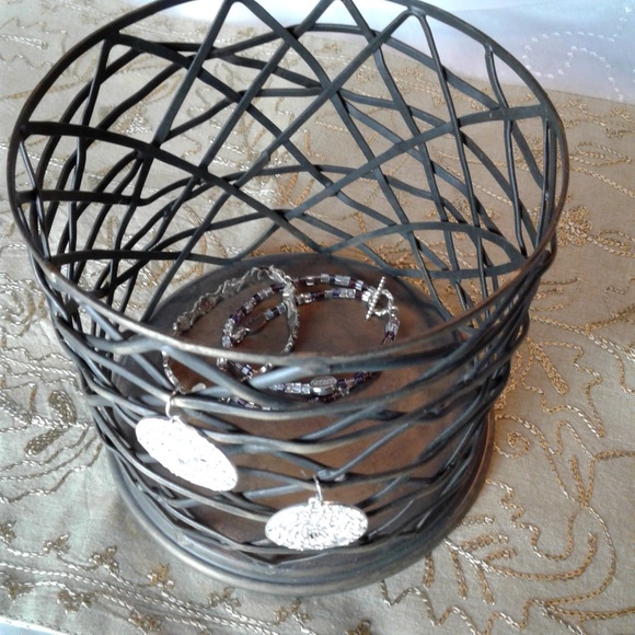 🎉HP🎉  EARRING ORGANIZER with earrings - Picture 2 of 4